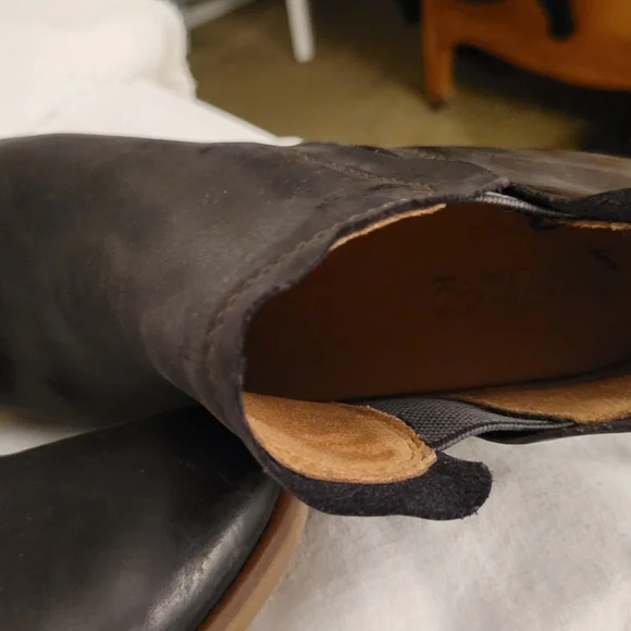 KORKS Boot - Picture 3 of 4